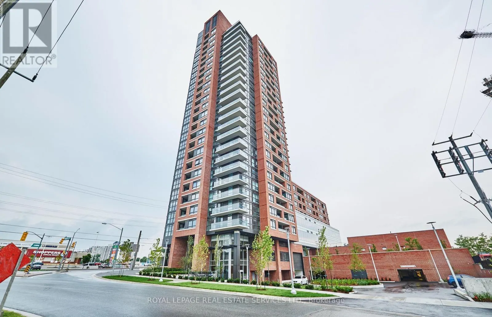 622 - 73 BAYLY STREET W