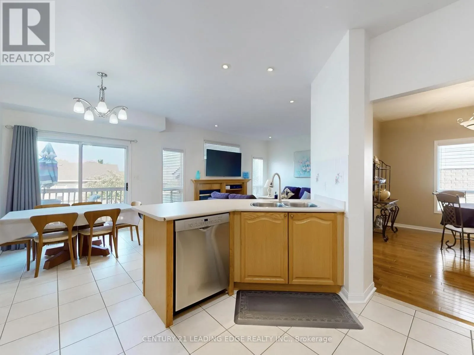 47 THAMES DRIVE