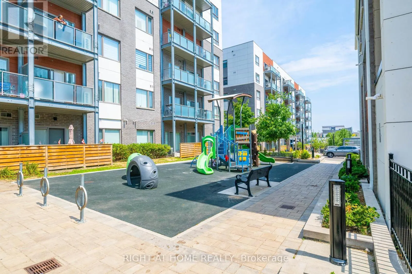 213 - 5131 SHEPPARD AVENUE E
