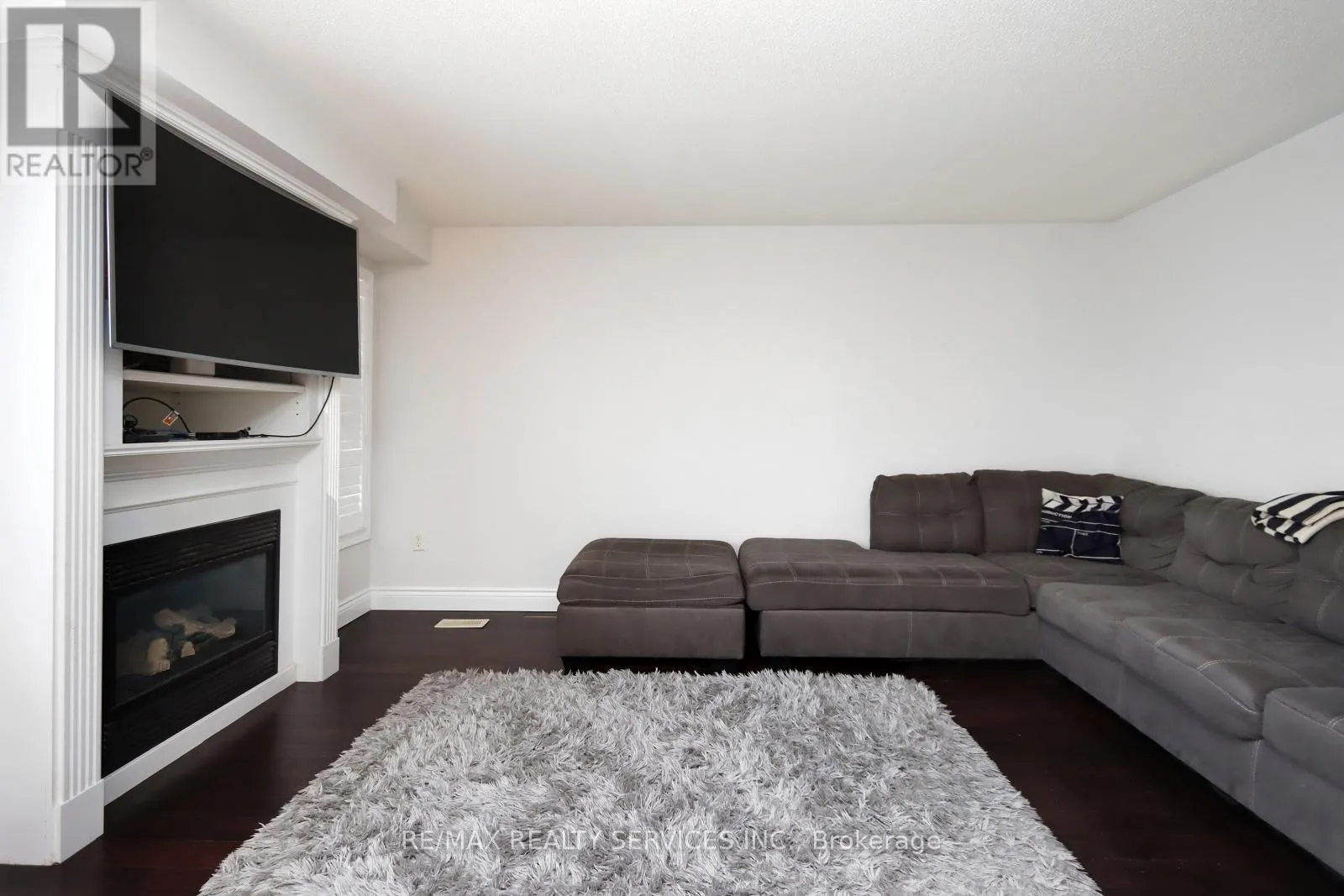 28 HOILE DRIVE