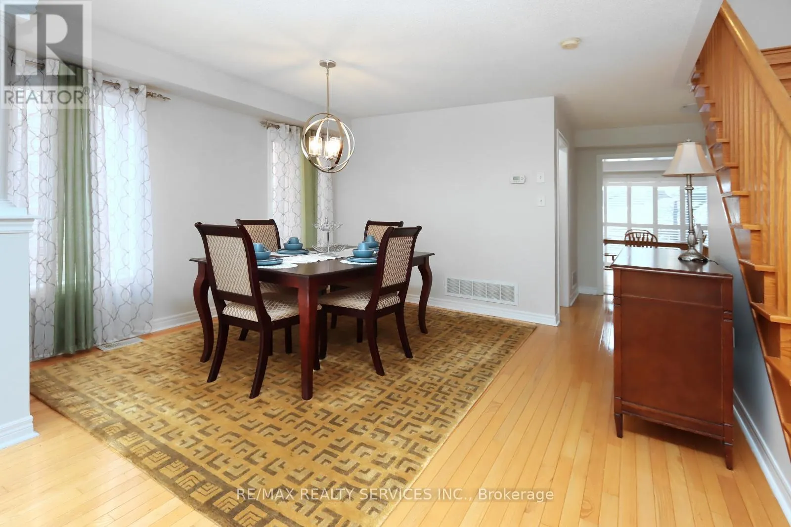28 HOILE DRIVE
