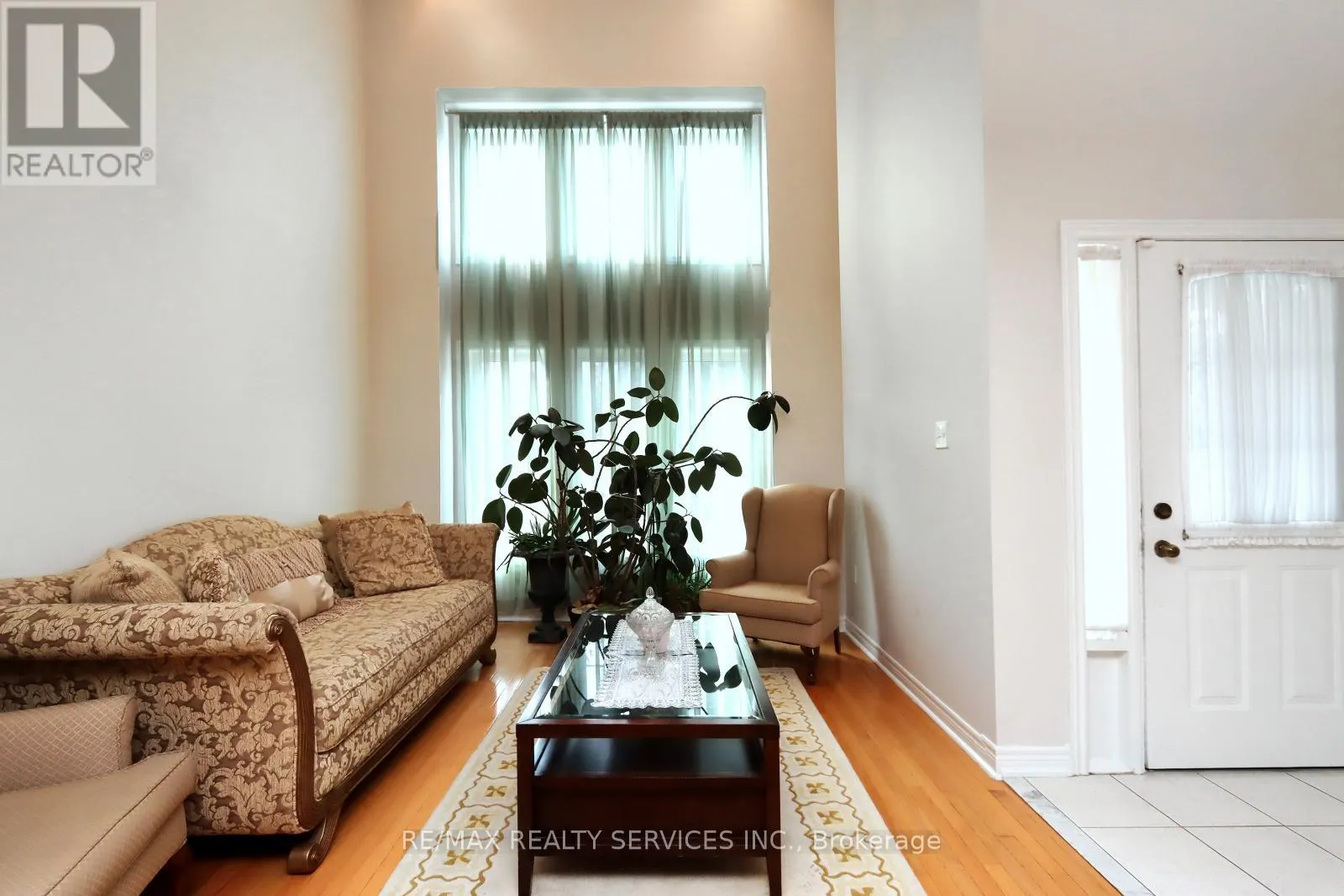 28 HOILE DRIVE