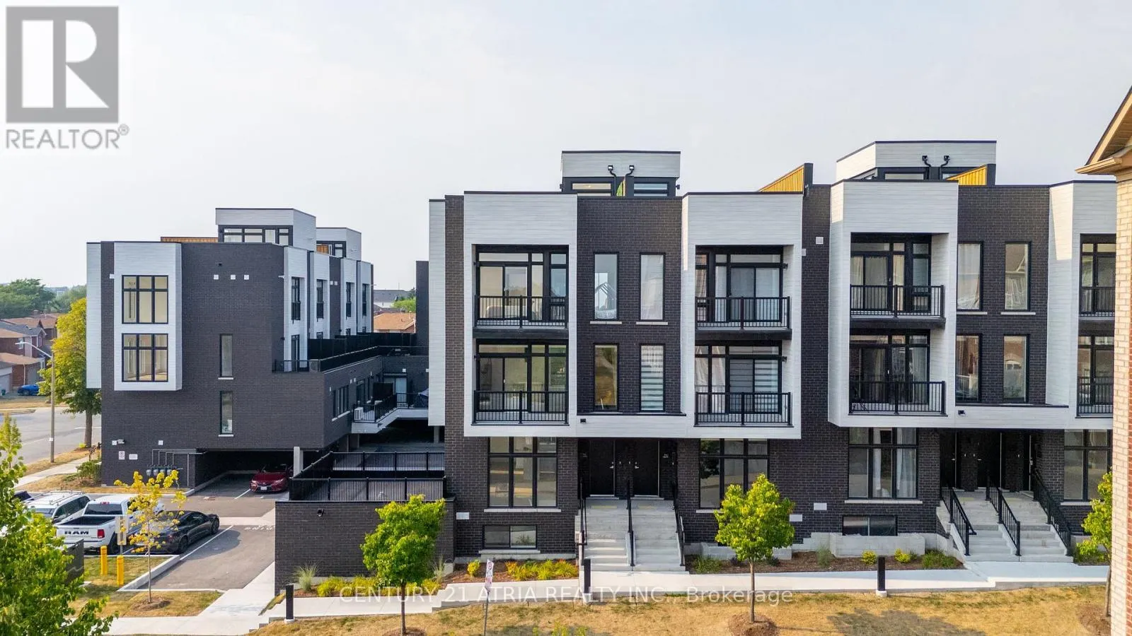 8 - 184 ANGUS DRIVE