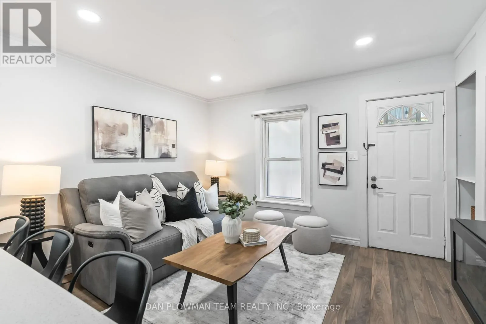 182 BLOOR STREET W