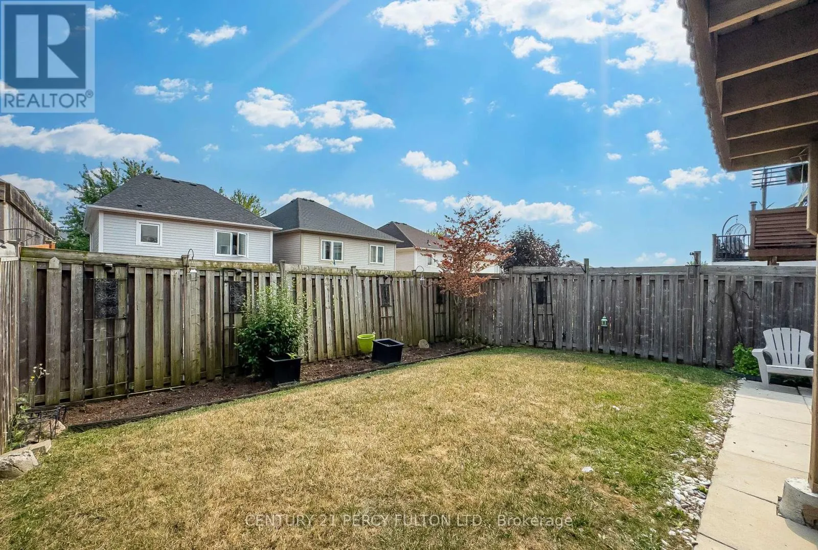 918 TAGGART CRESCENT