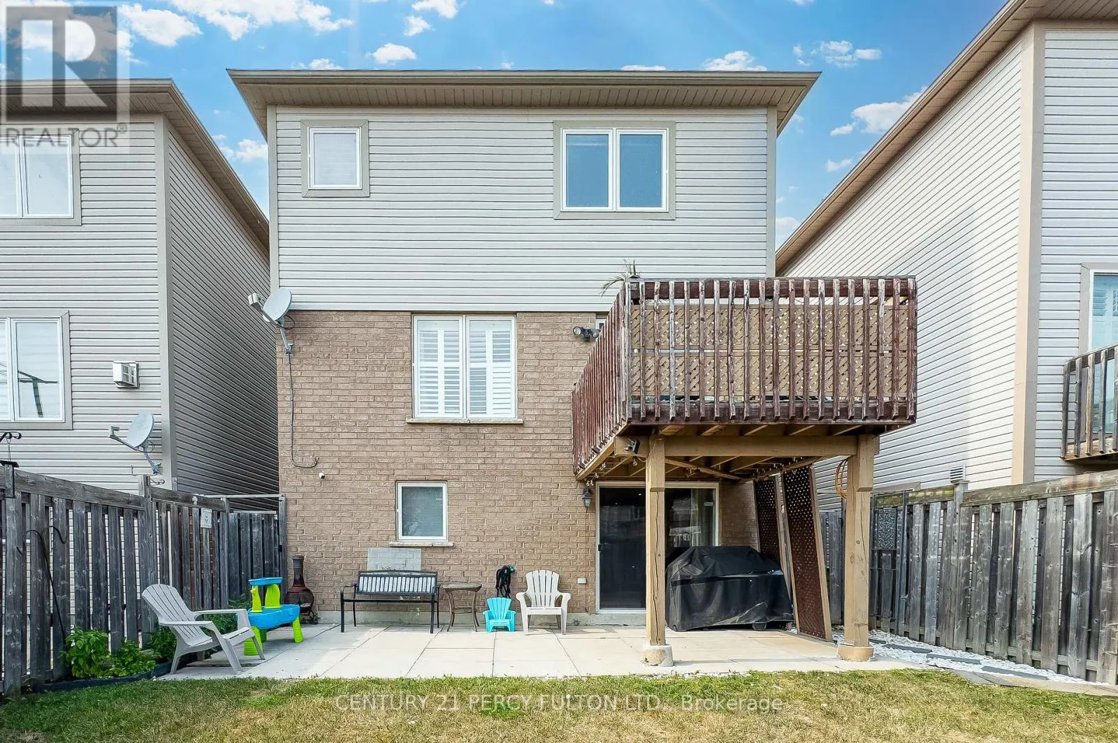 918 TAGGART CRESCENT