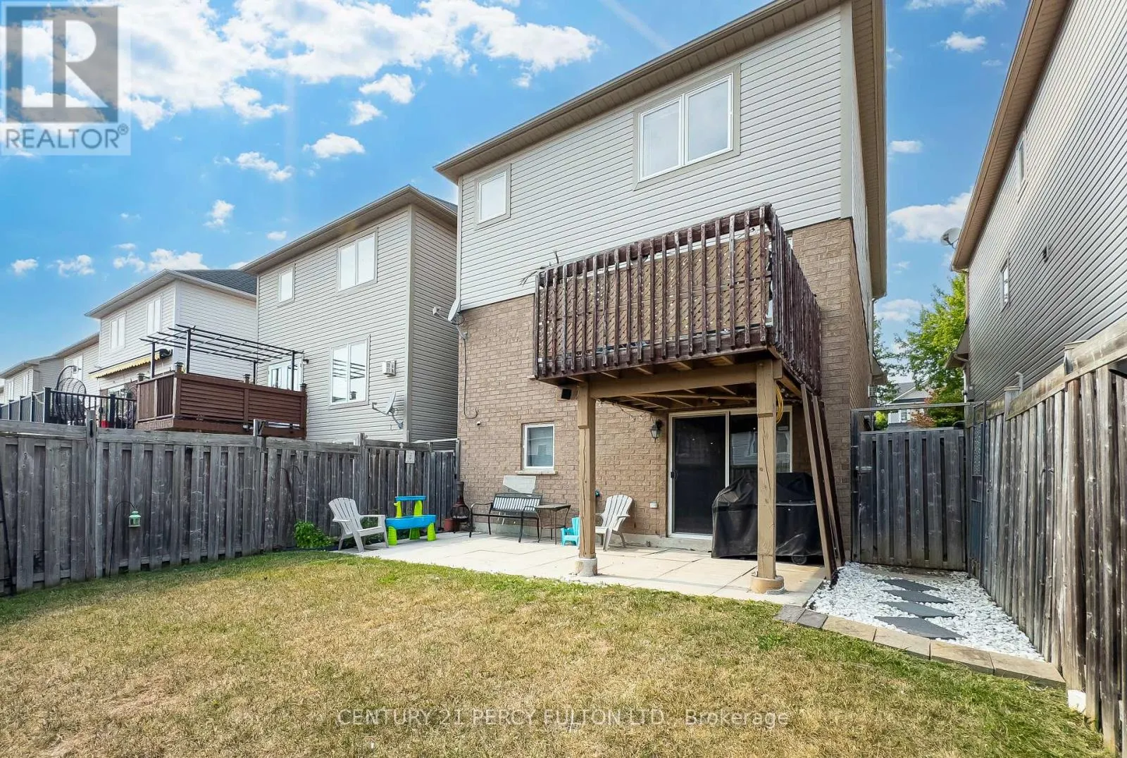 918 TAGGART CRESCENT