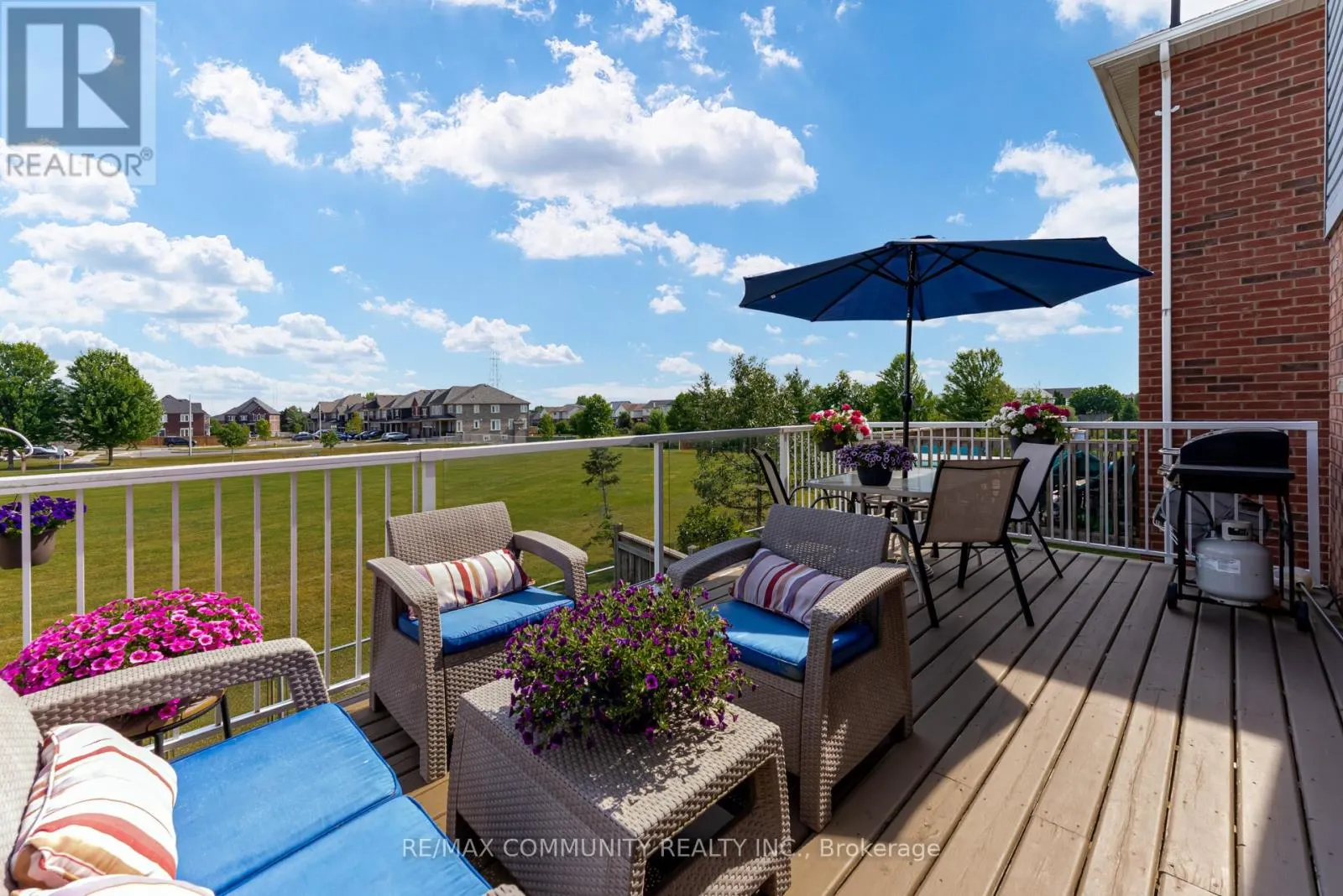 1852 BIRCHVIEW DRIVE