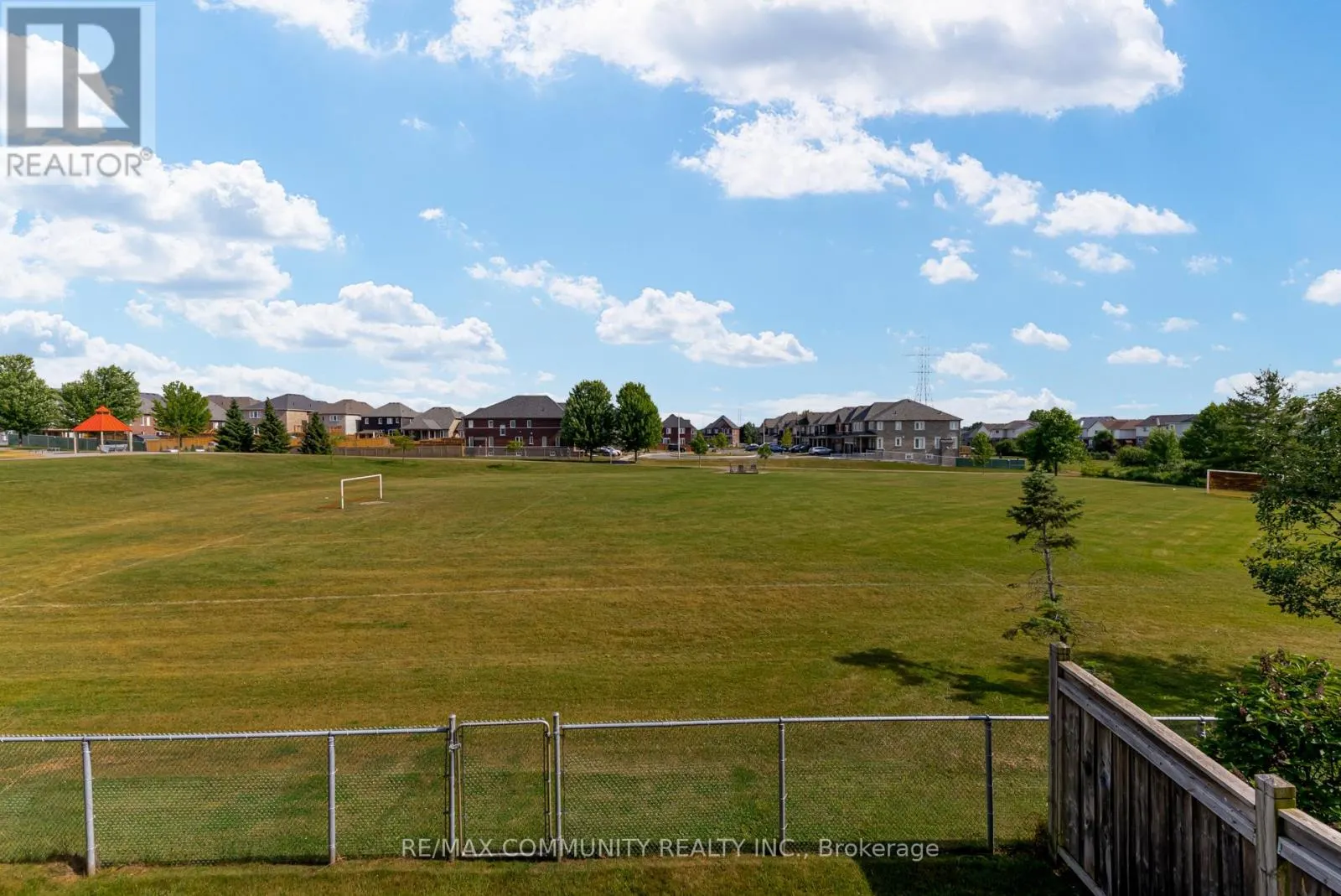 1852 BIRCHVIEW DRIVE