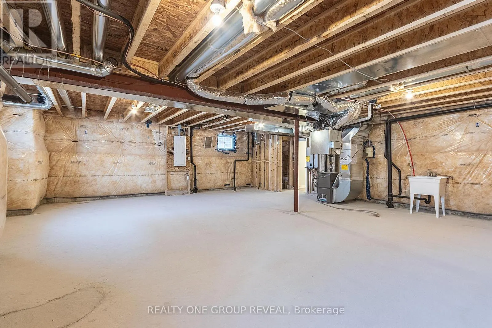3311 MARCHINGTON SQUARE