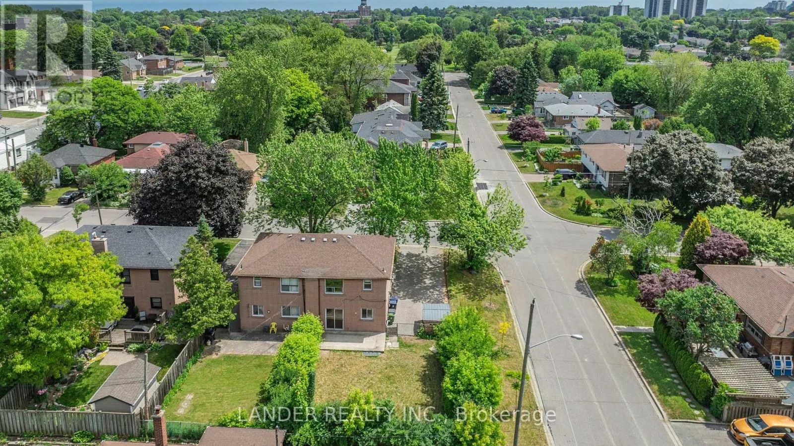 82 MINERVA AVENUE
