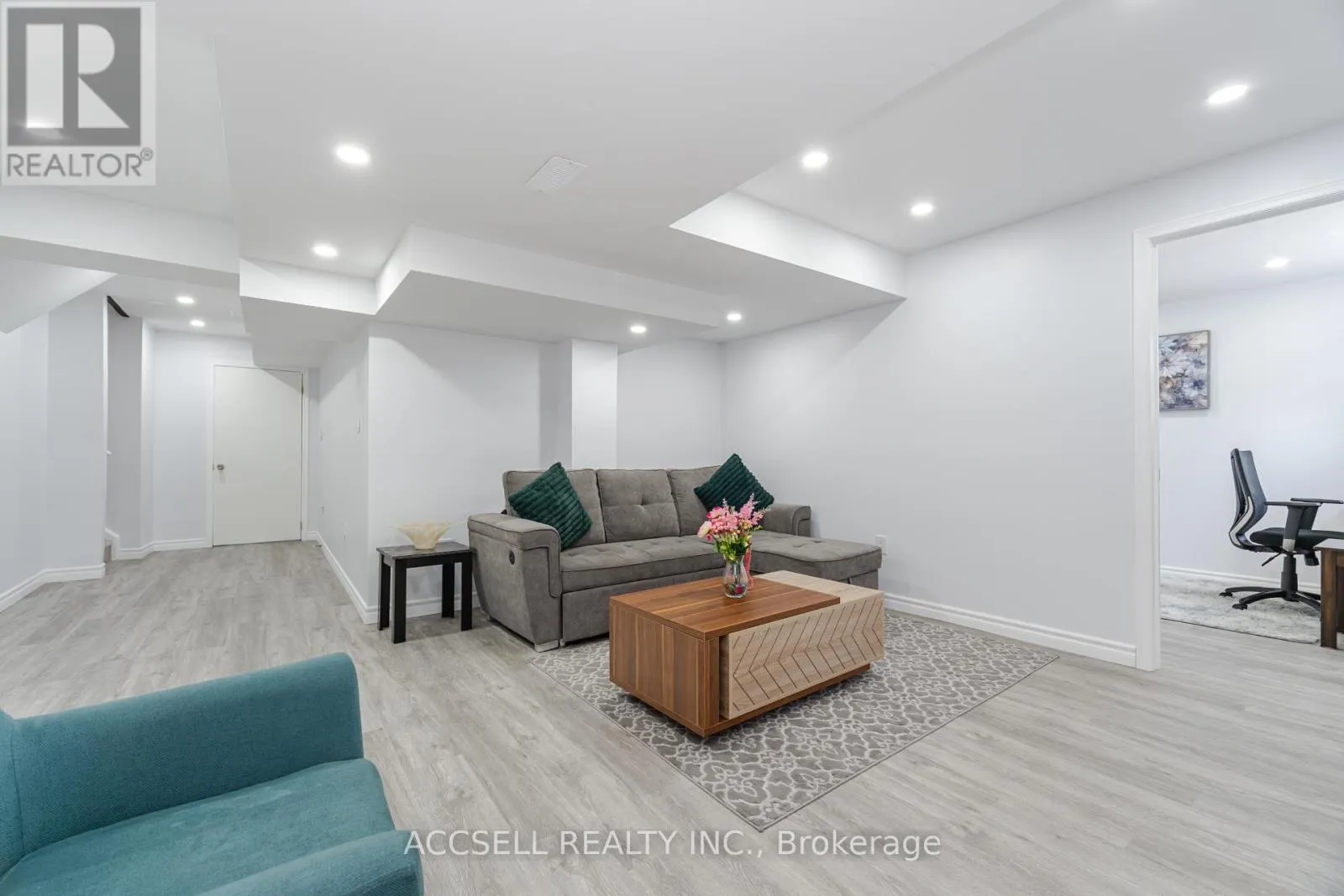 79 LOBB COURT