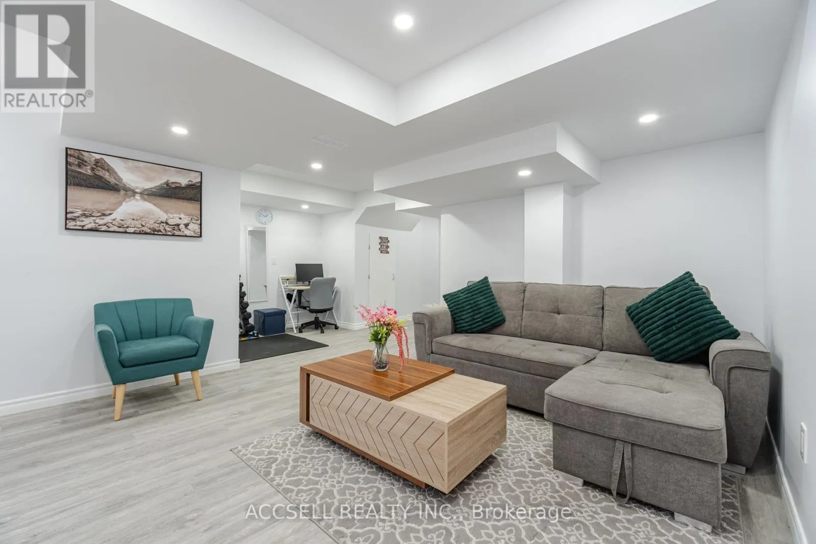 79 LOBB COURT