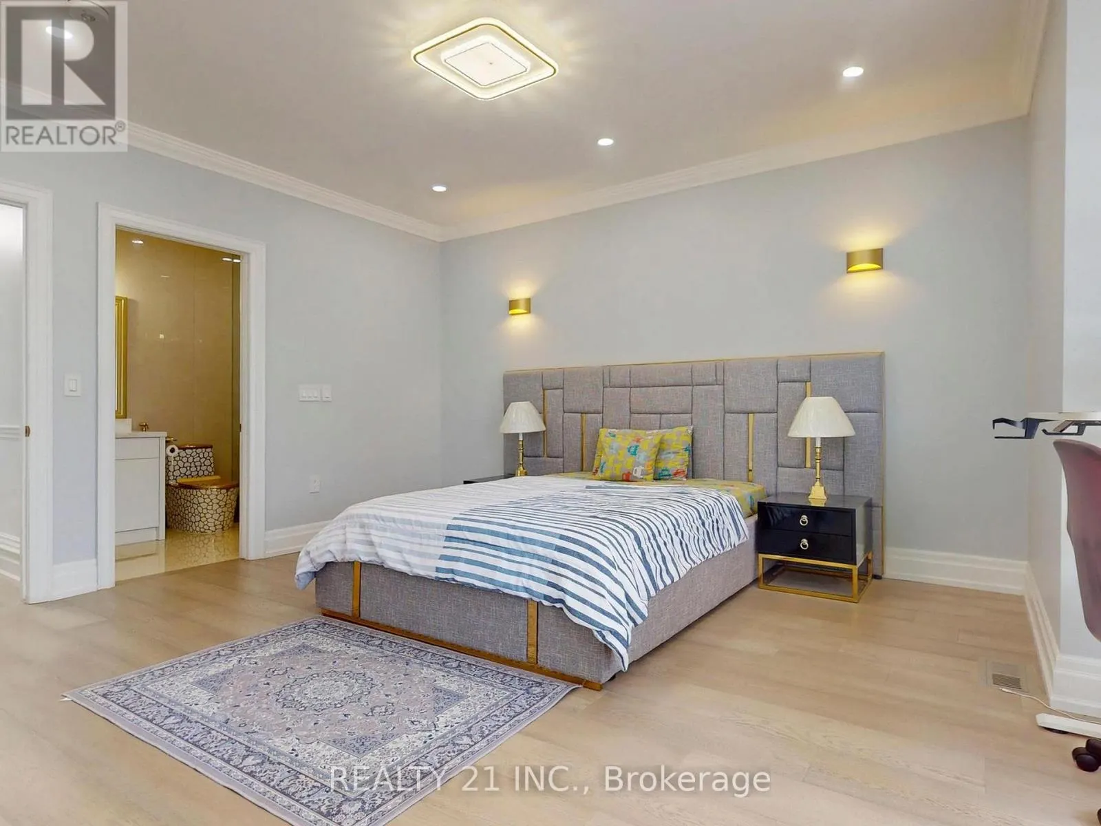 36 CRAIGLEE DRIVE