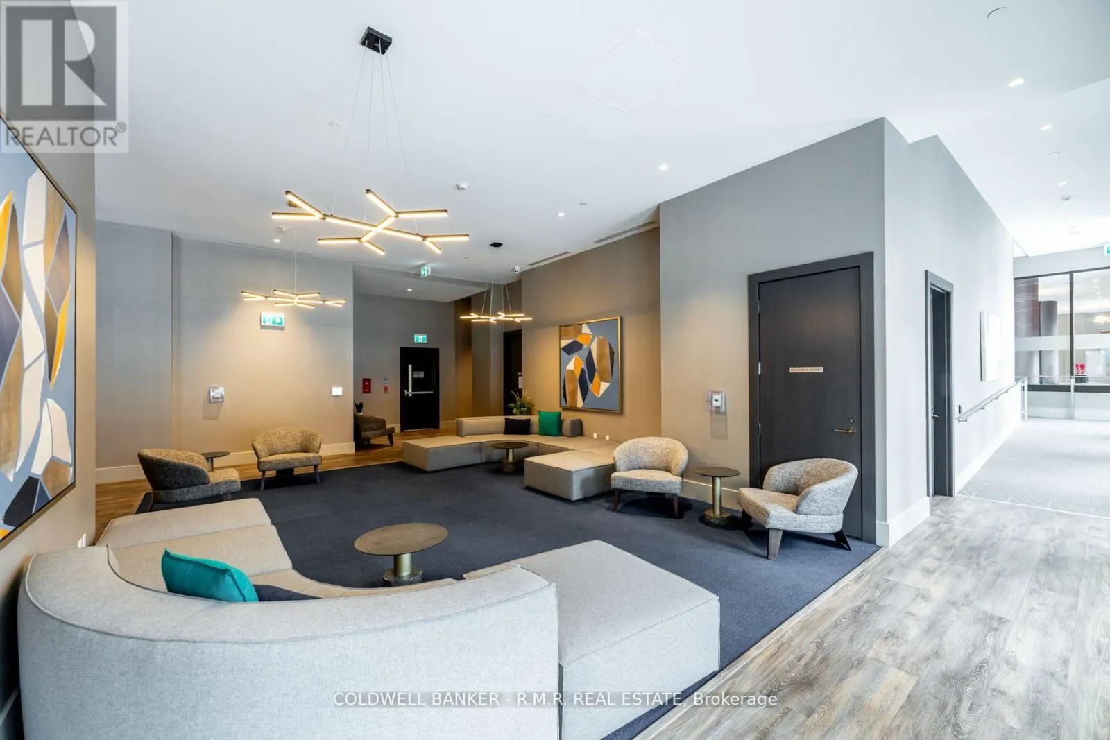 1704 - 2550 SIMCOE STREET N, #1704