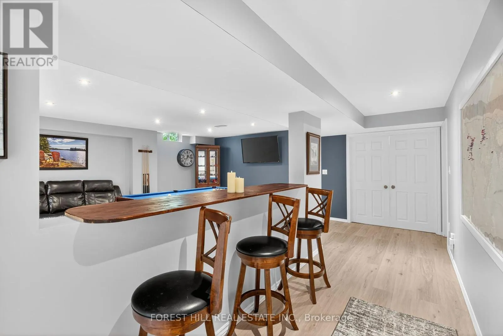 24 VESNA COURT