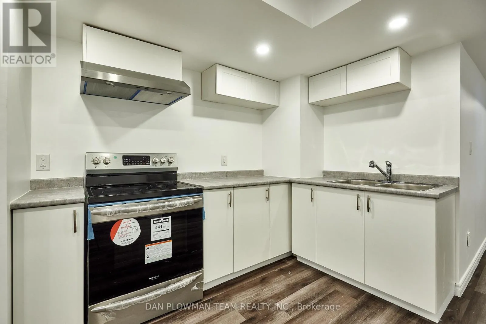 BASEMENT - 10 ST. IVES CRESCENT