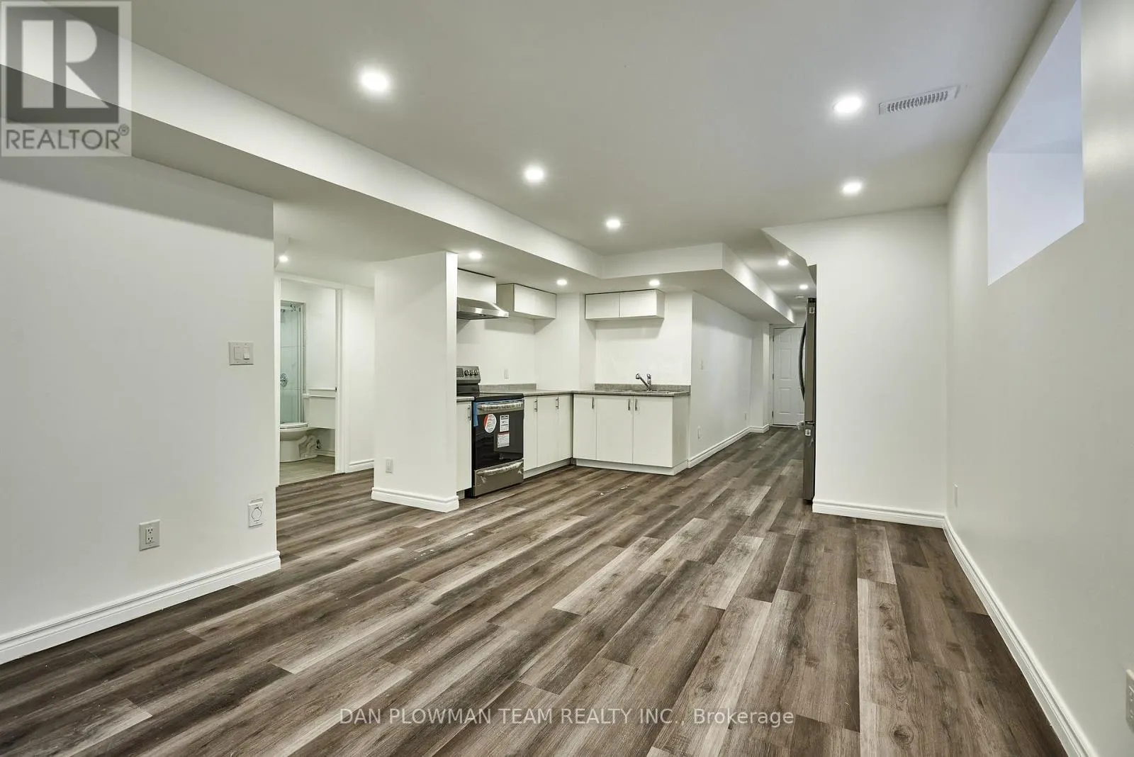 BASEMENT - 10 ST. IVES CRESCENT
