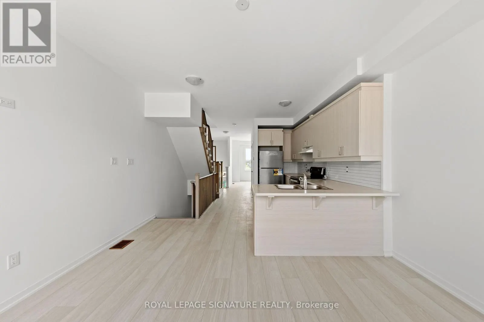 48 BATESON STREET