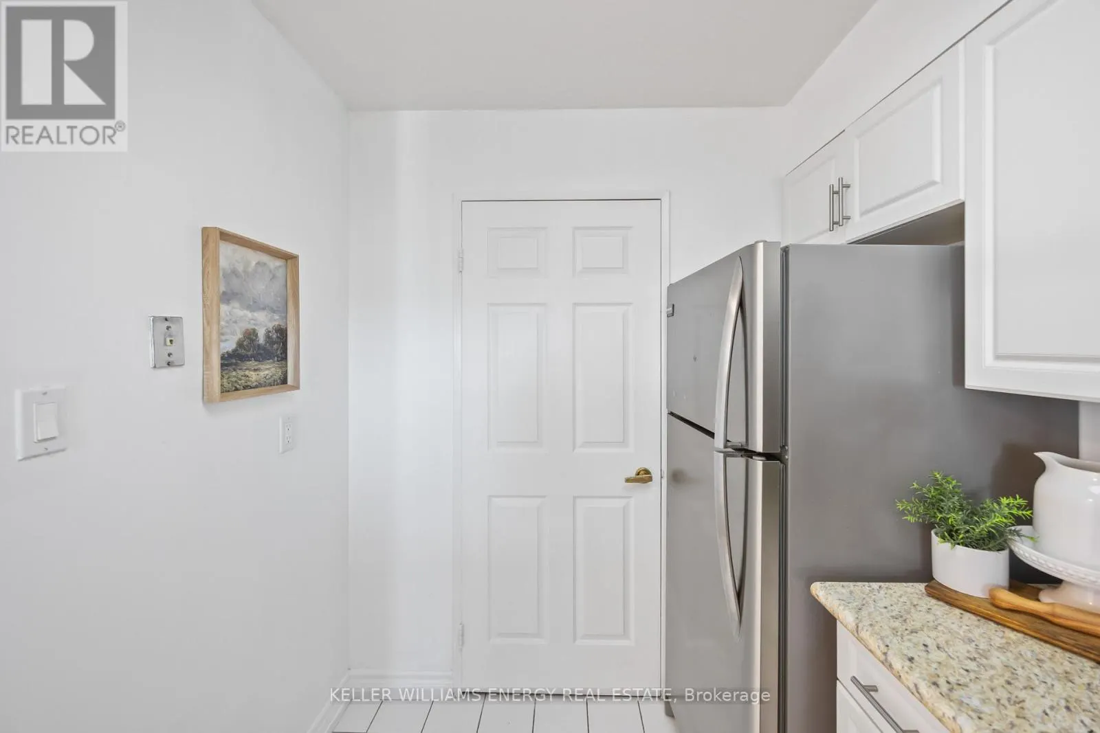 1107 - 3231 EGLINTON AVENUE E, #1107