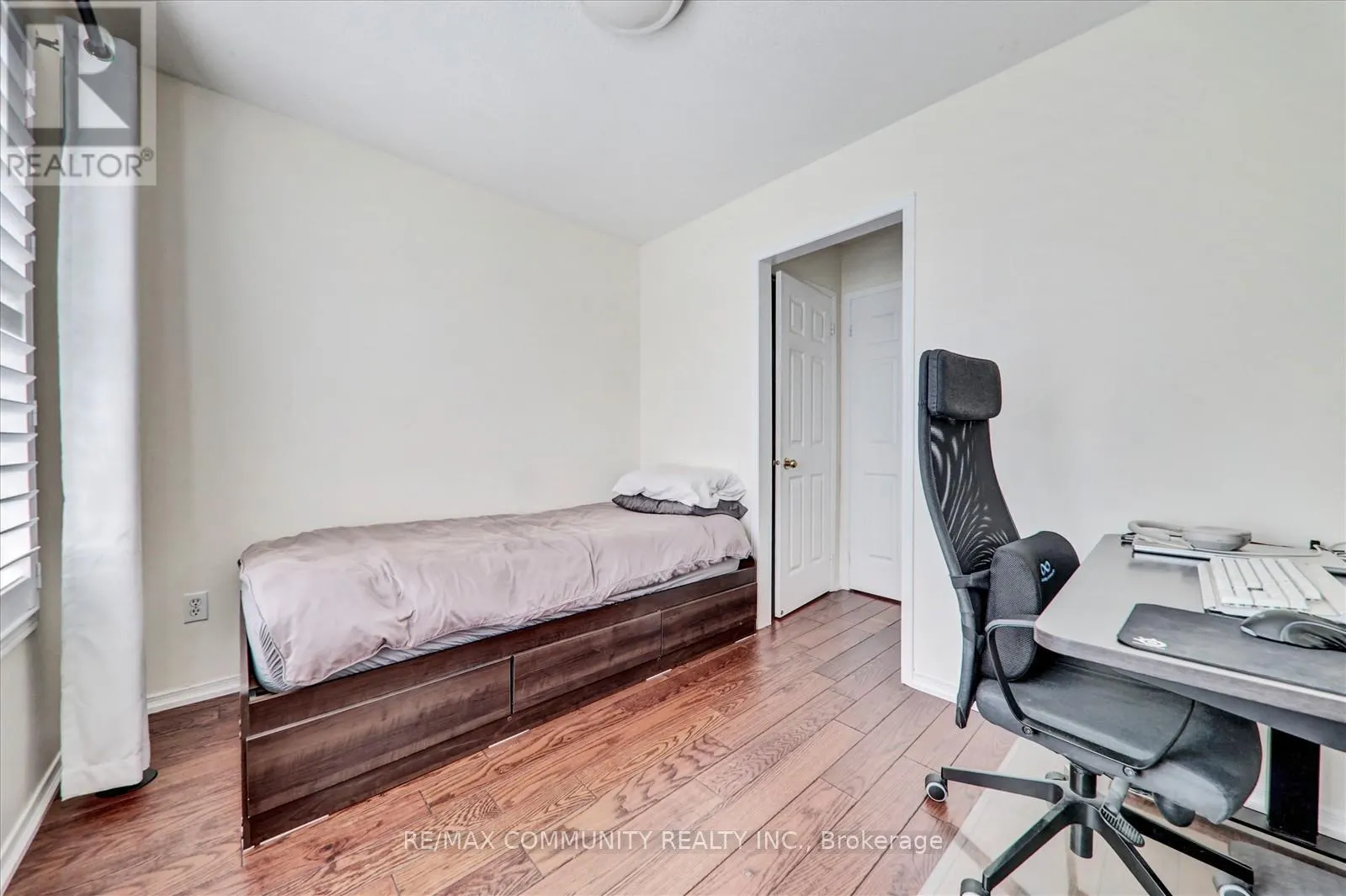 63 - 2758 EGLINTON AVENUE E