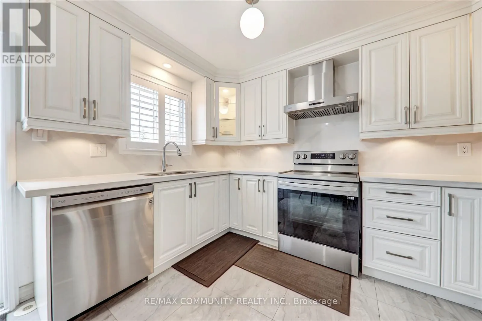 63 - 2758 EGLINTON AVENUE E
