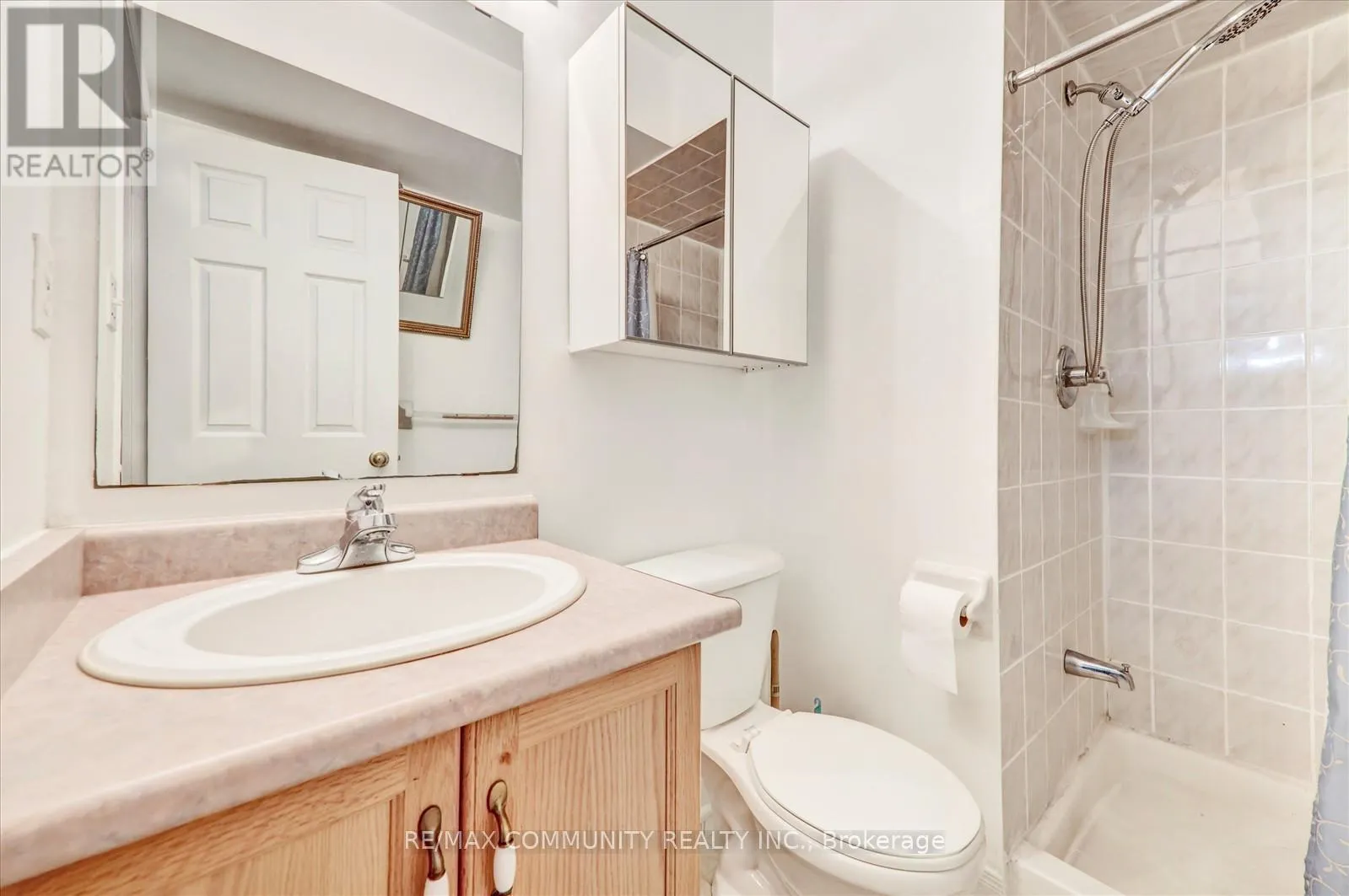 63 - 2758 EGLINTON AVENUE E