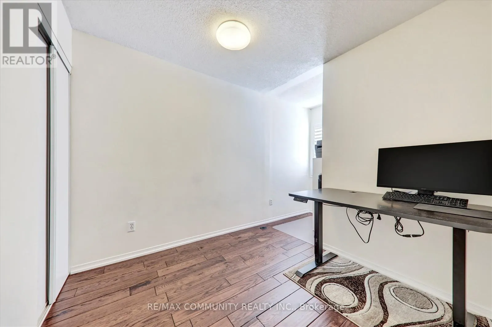 63 - 2758 EGLINTON AVENUE E