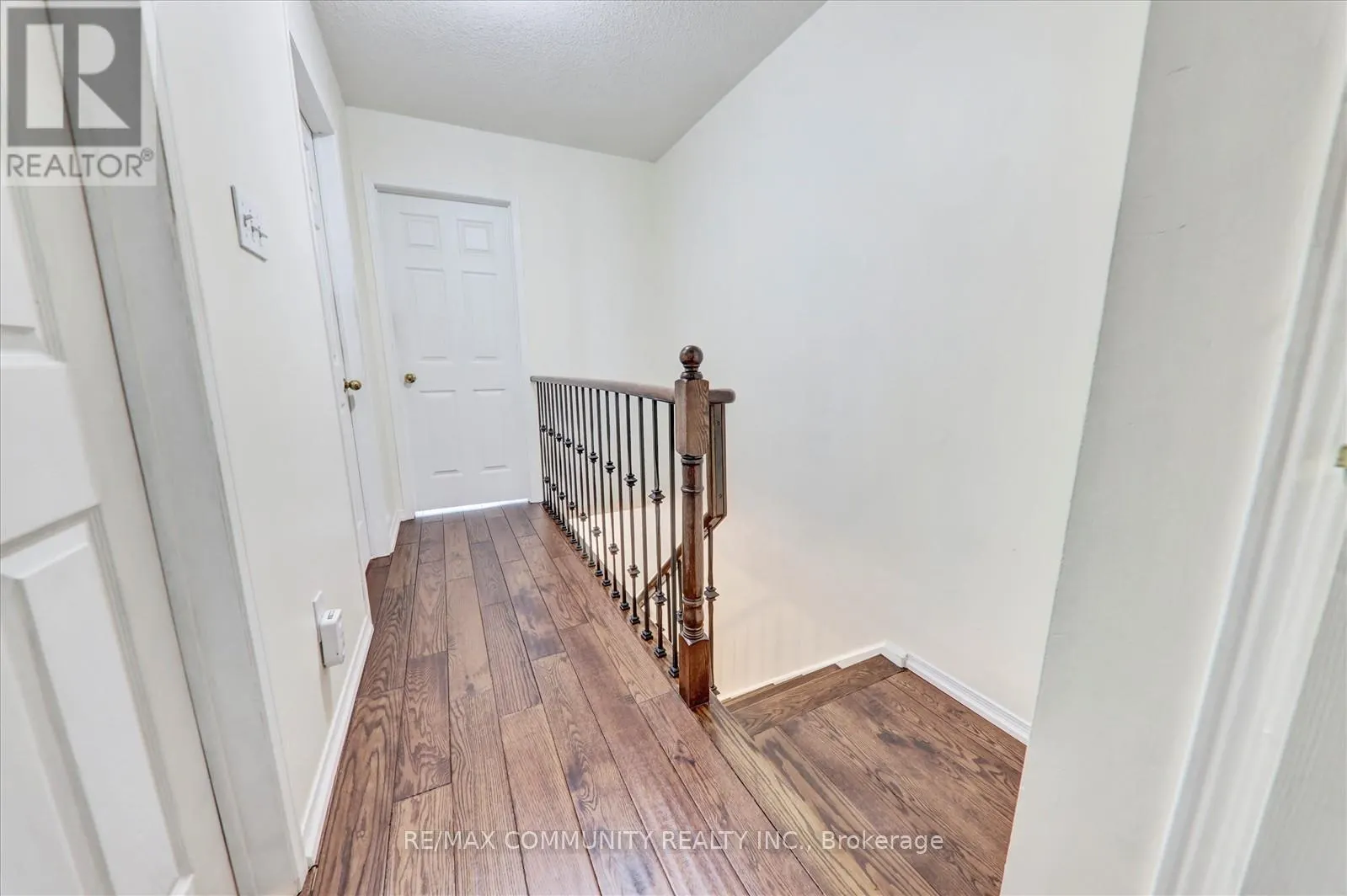 63 - 2758 EGLINTON AVENUE E