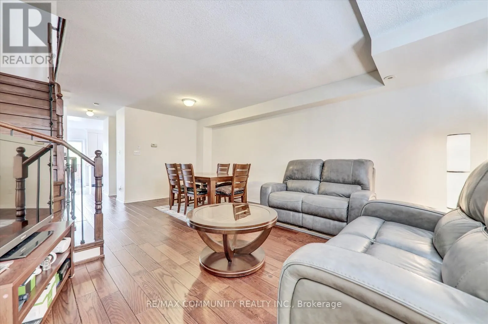 63 - 2758 EGLINTON AVENUE E