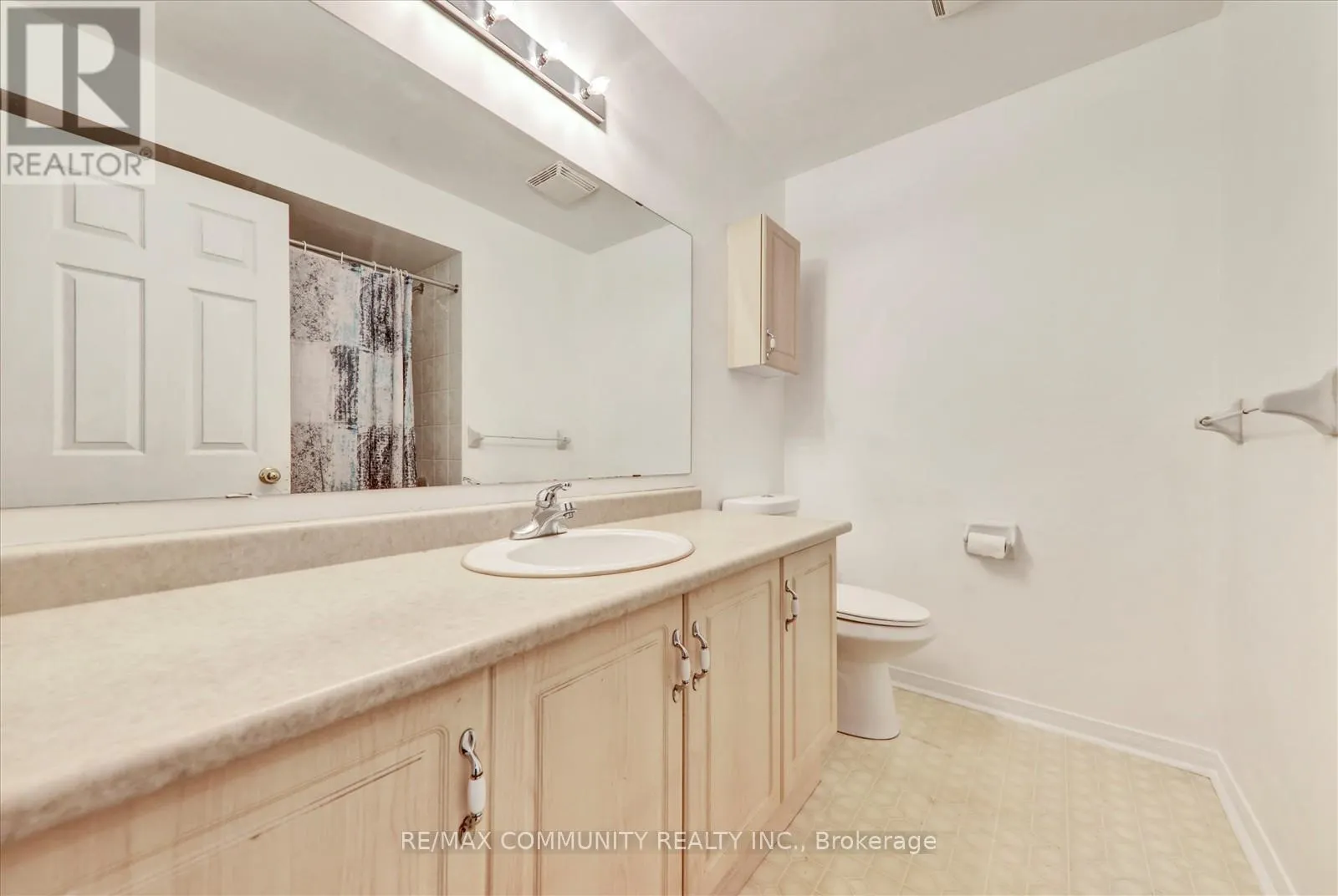 63 - 2758 EGLINTON AVENUE E