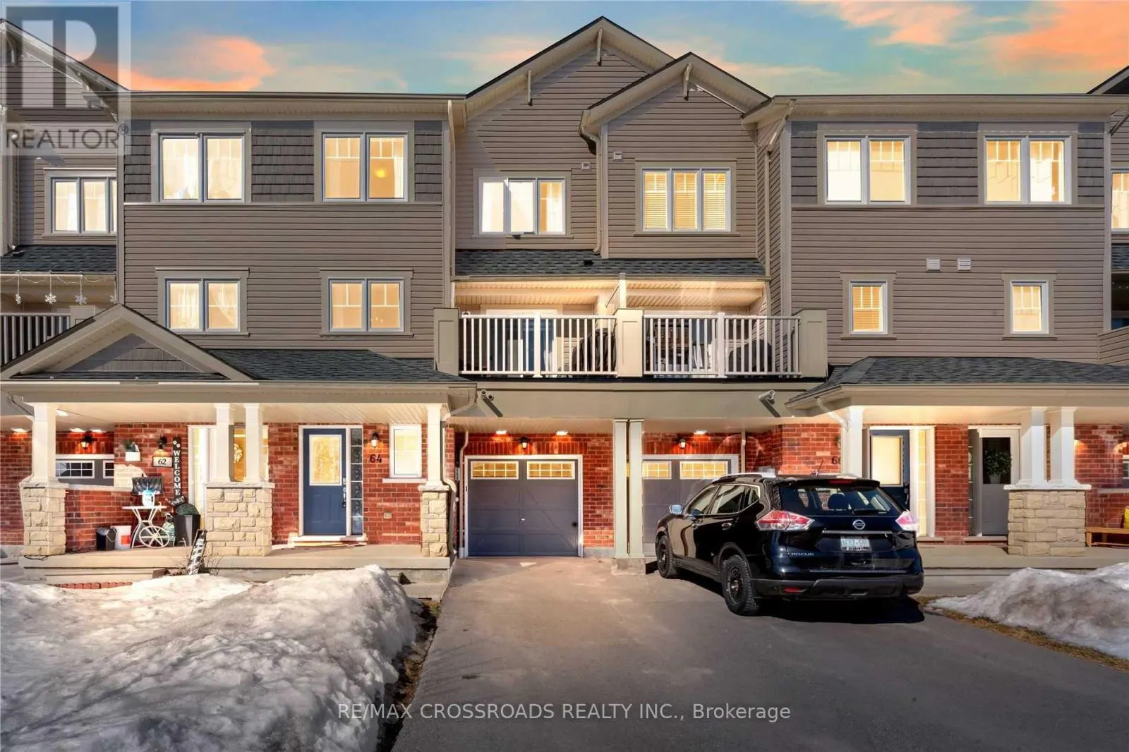 64 TABARET CRESCENT