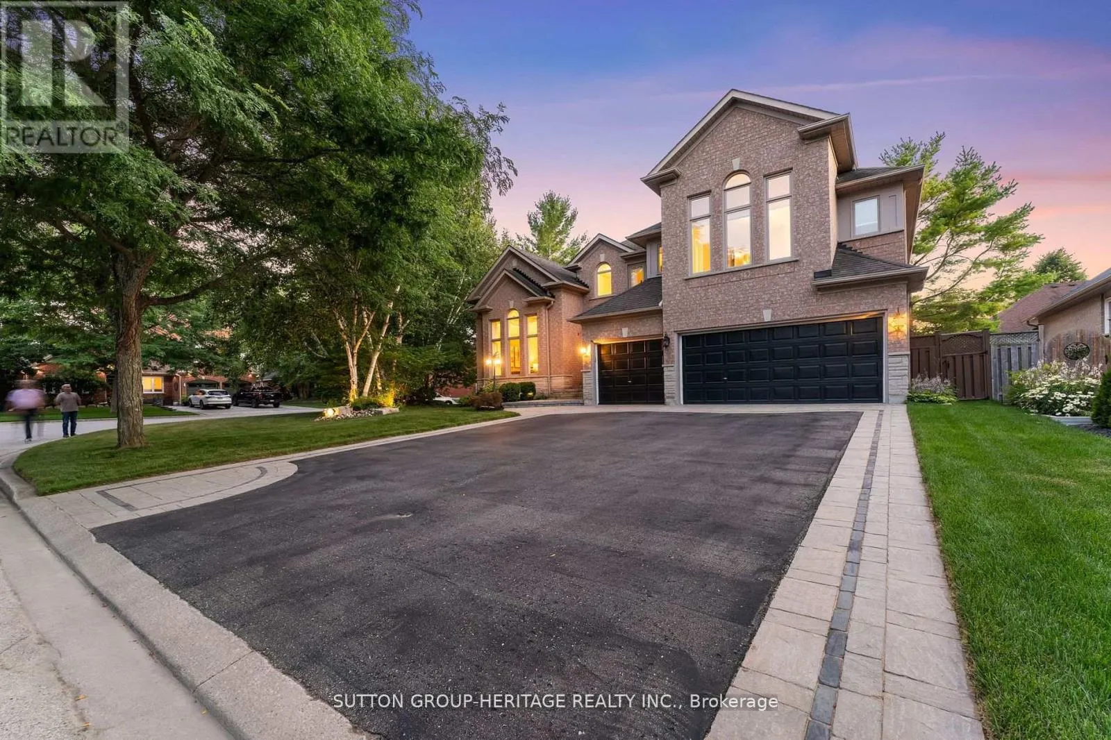 2300 ABBOTT CRESCENT