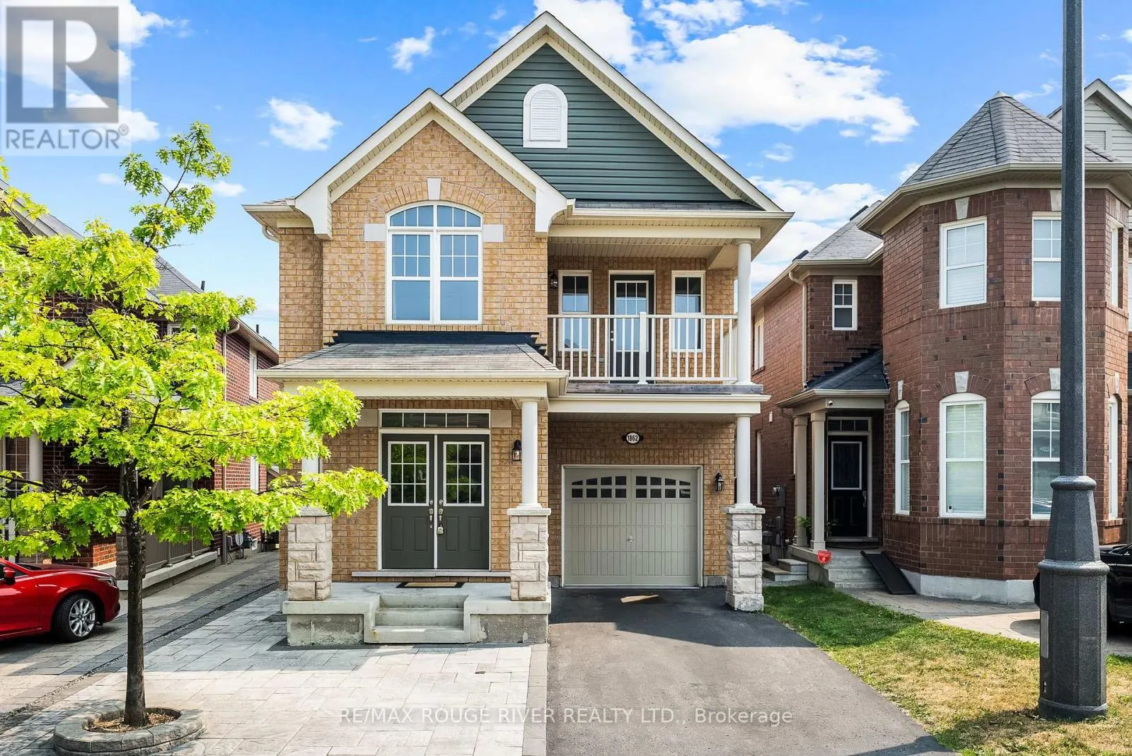 1862 PARKHURST CRESCENT