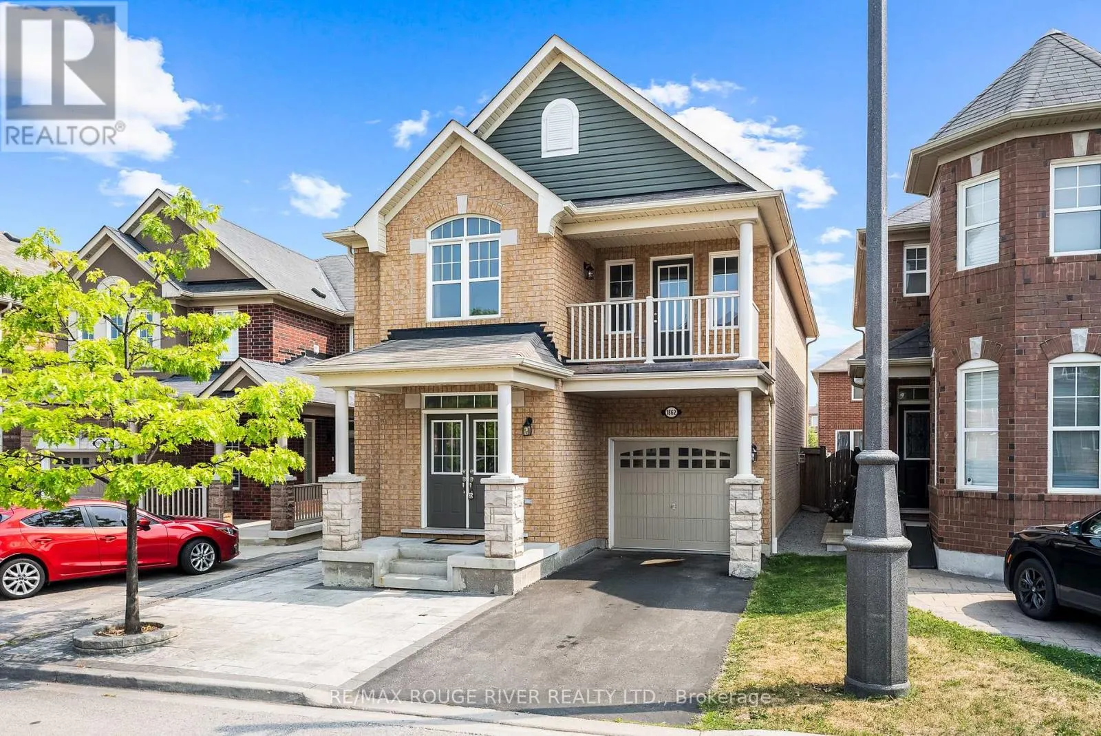 1862 PARKHURST CRESCENT