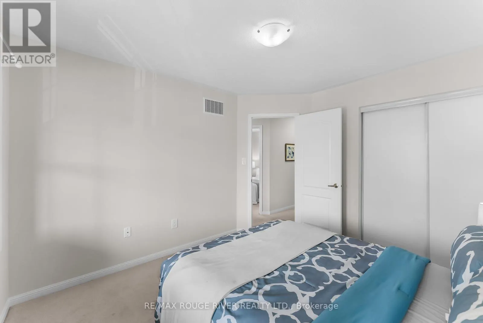 1862 PARKHURST CRESCENT
