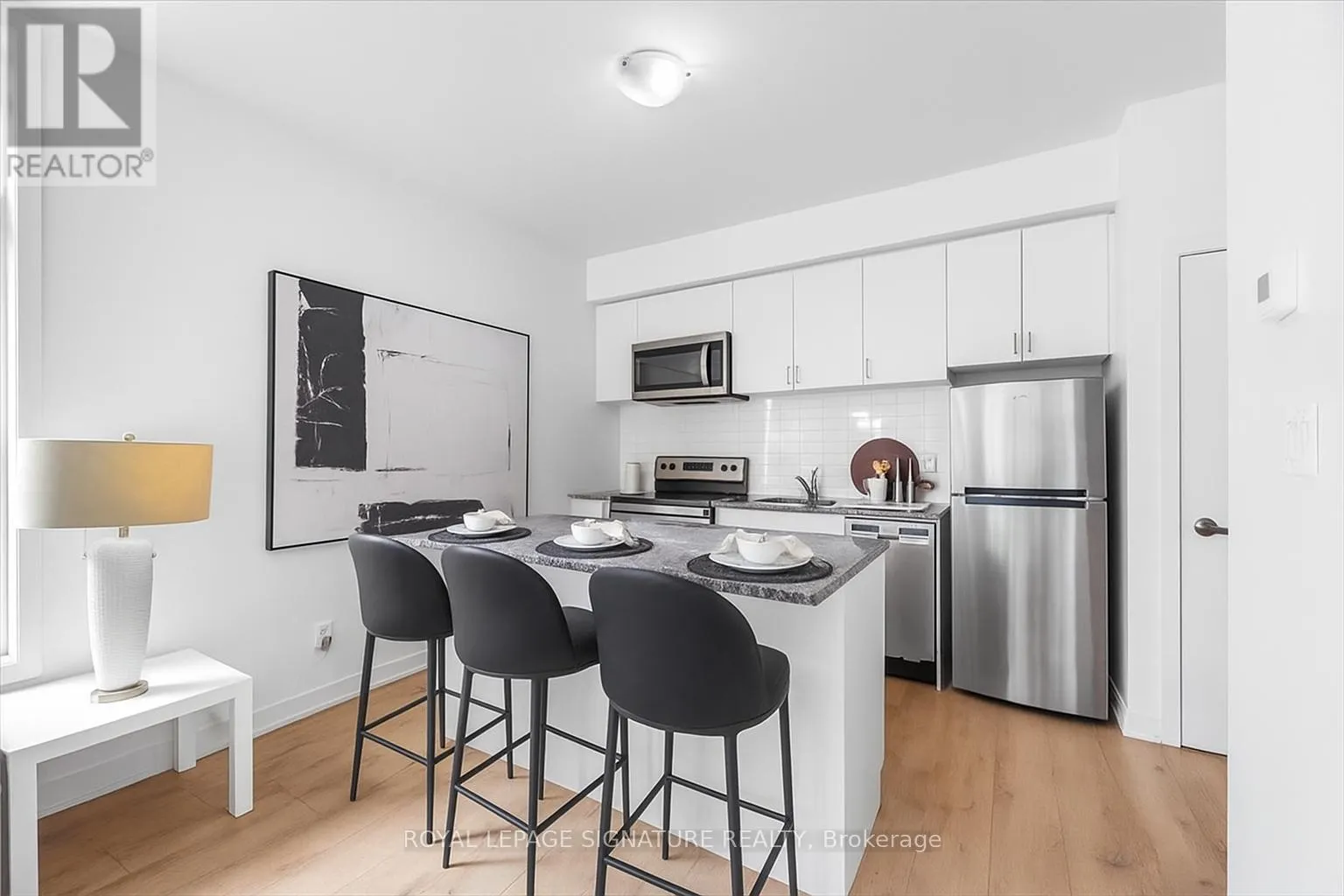 49 - 1740 SIMCOE STREET N