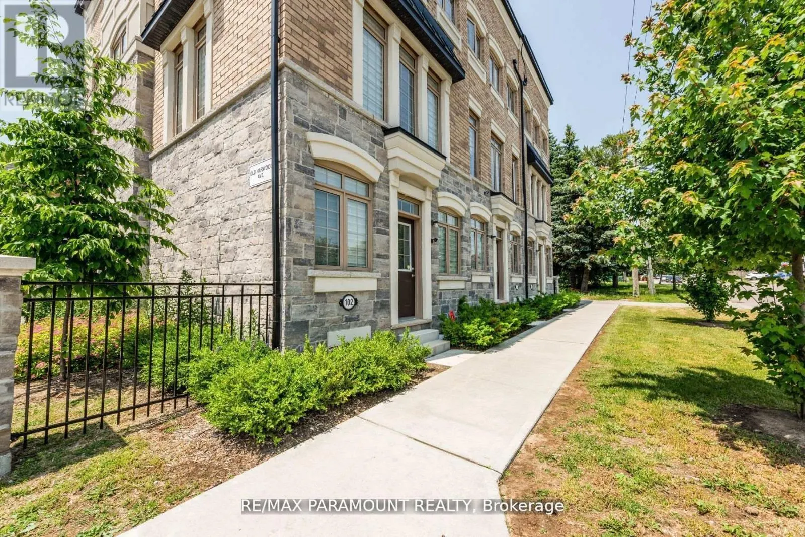 102 OLD HARWOOD AVENUE
