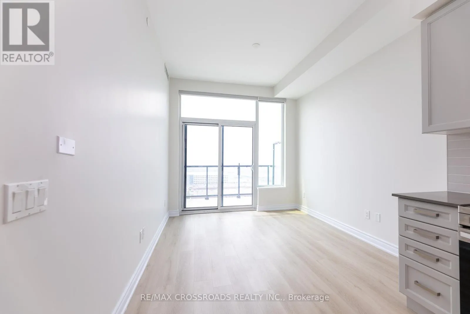 1701 - 1480 BAYLY STREET