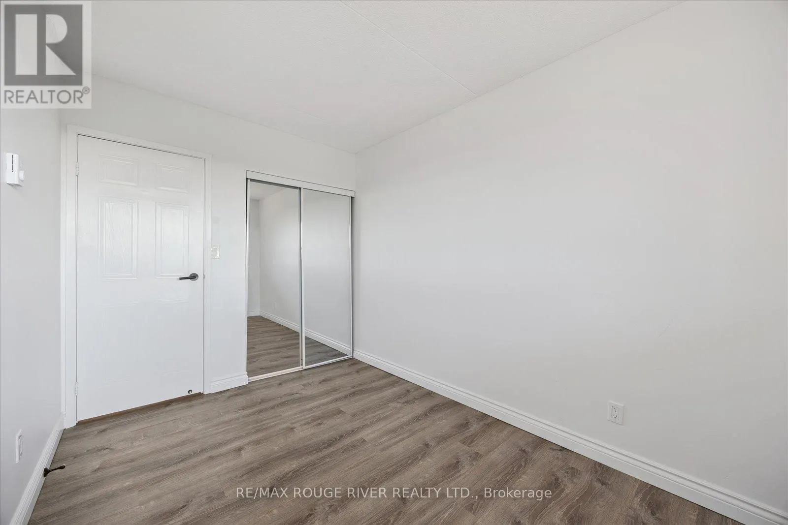 601 - 144 QUEEN STREET, #601
