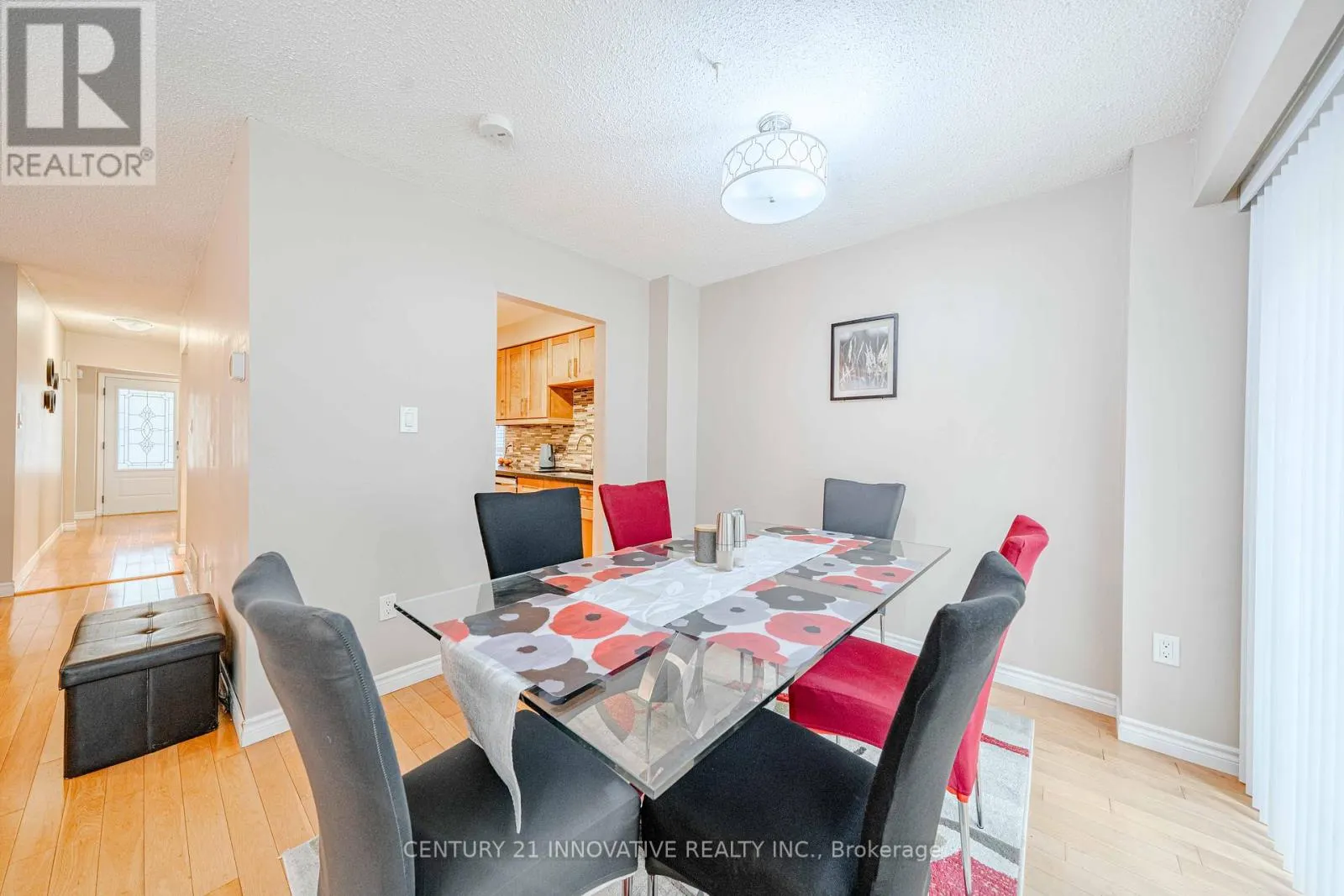 1764 LISTOWELL CRESCENT
