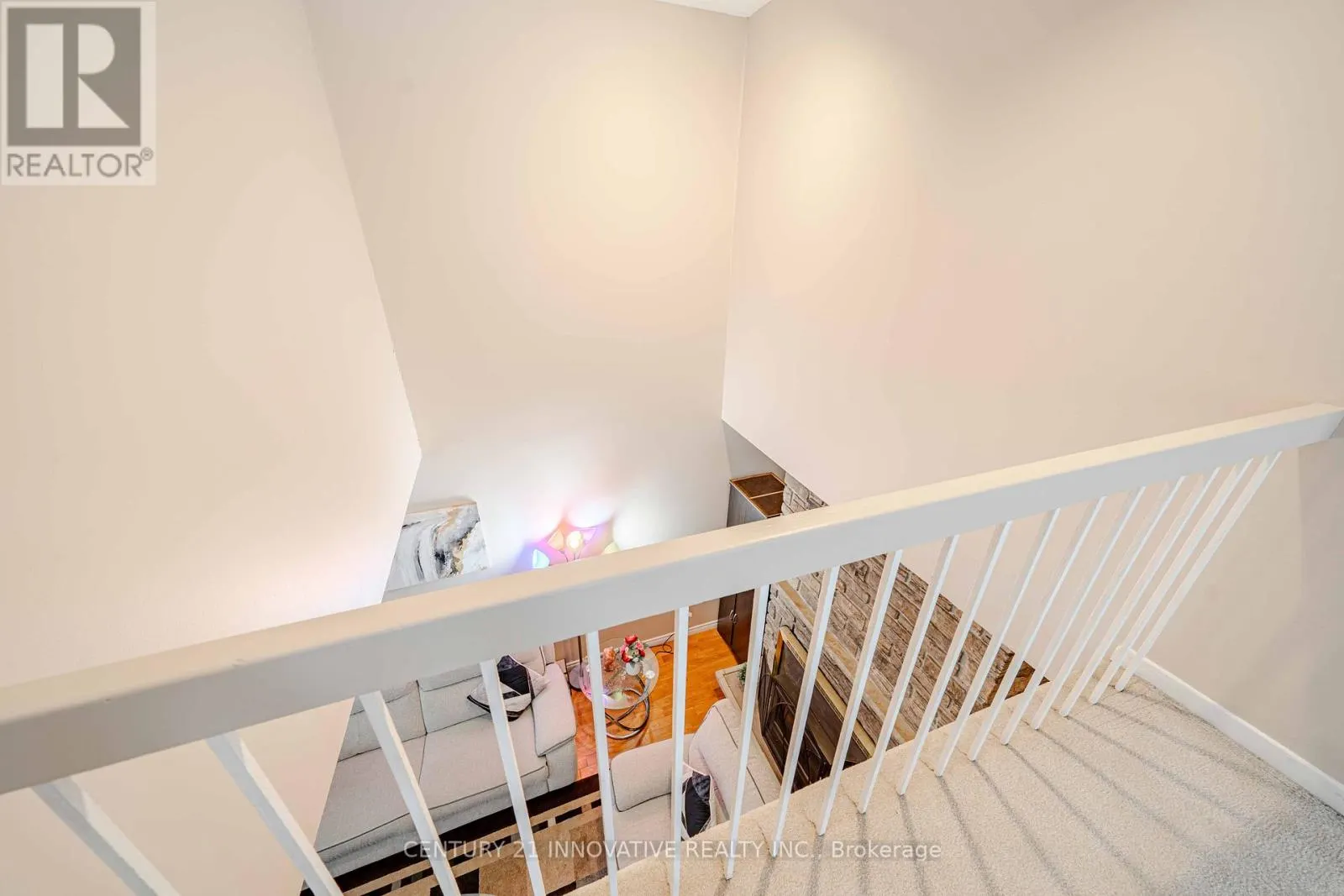 1764 LISTOWELL CRESCENT
