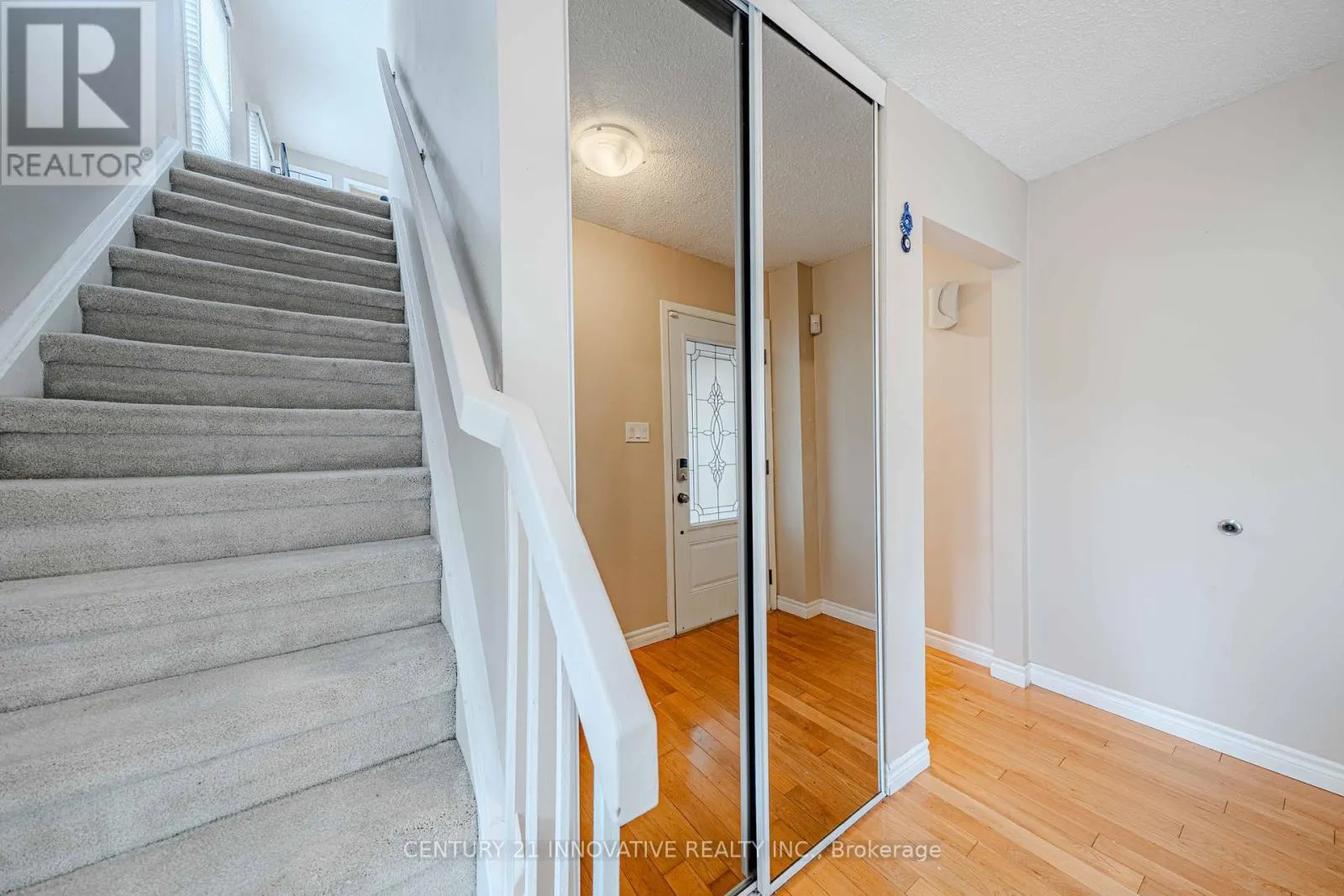 1764 LISTOWELL CRESCENT
