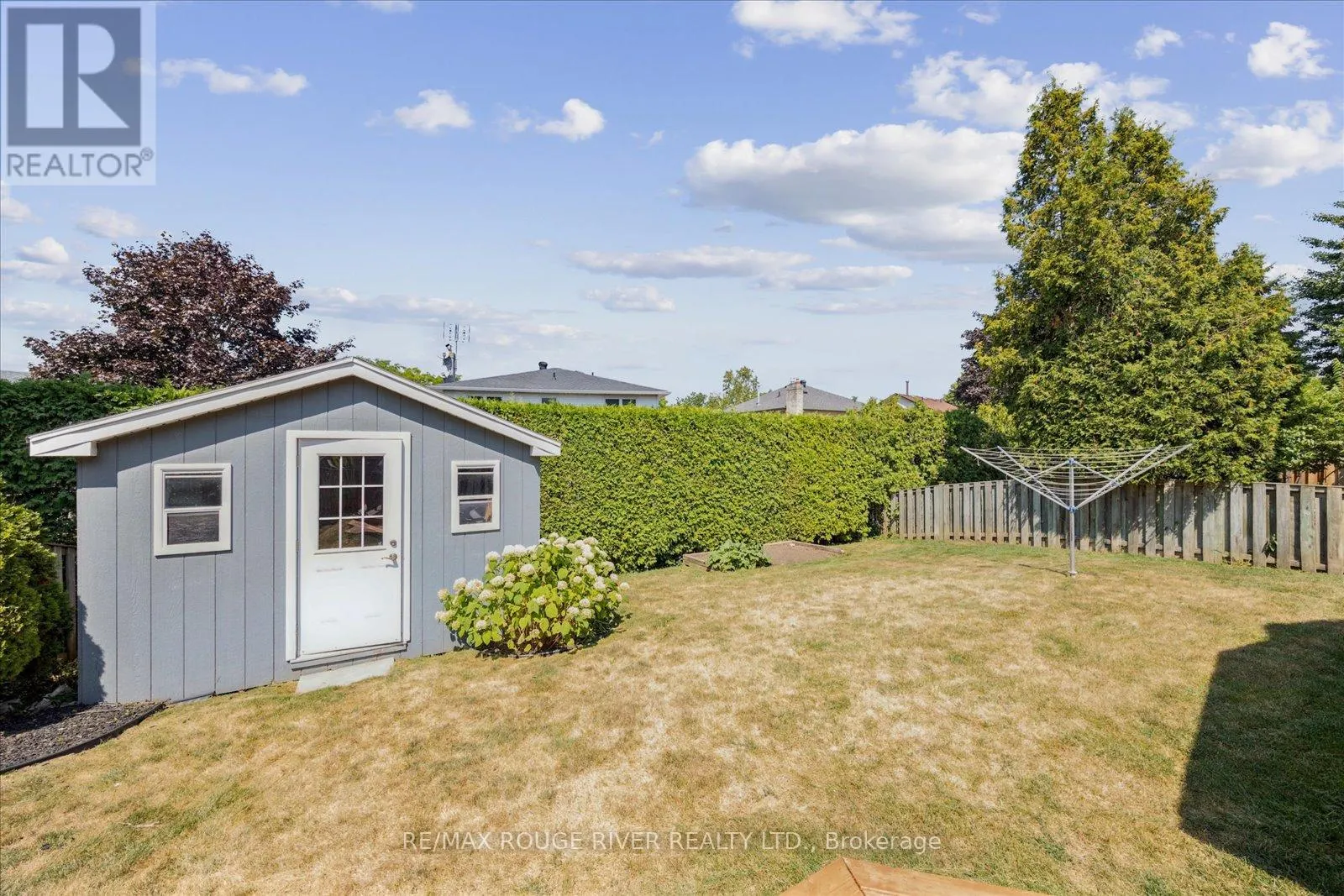 63 CANADIAN OAKS DRIVE