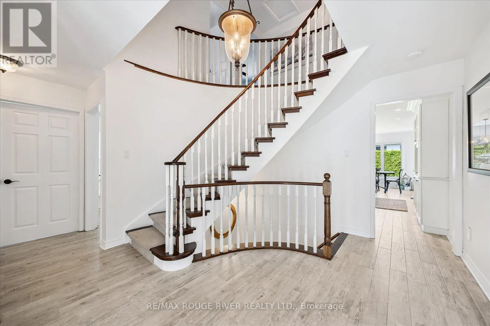 63 CANADIAN OAKS DRIVE