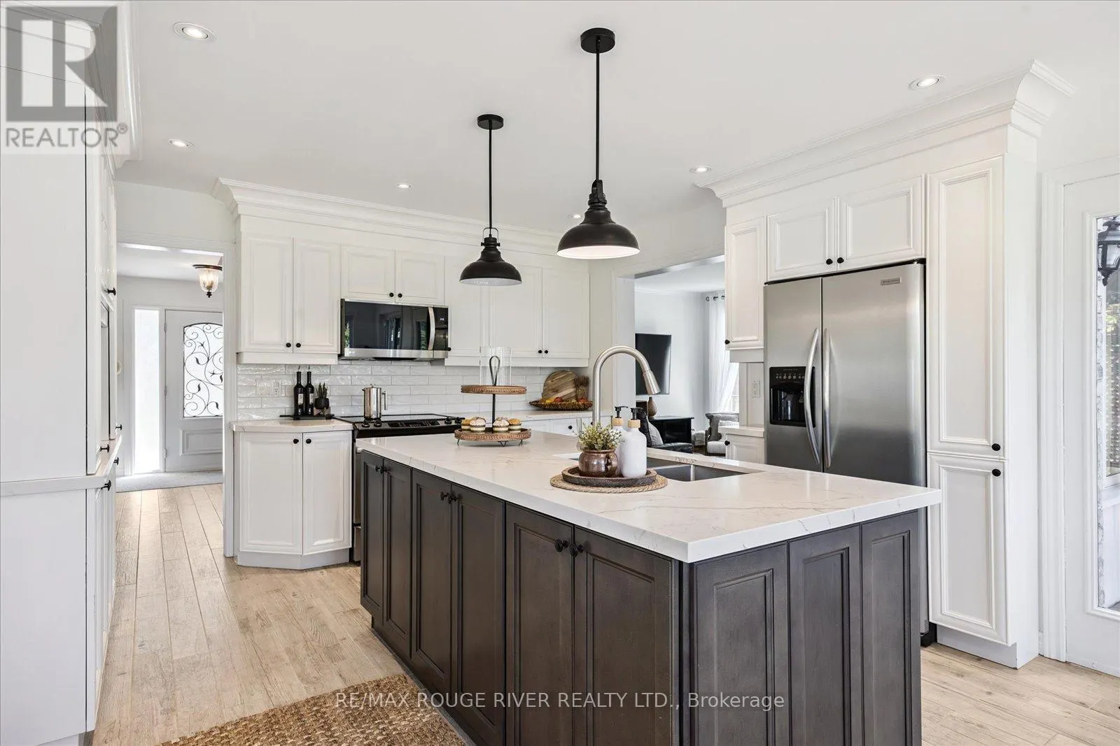 63 CANADIAN OAKS DRIVE