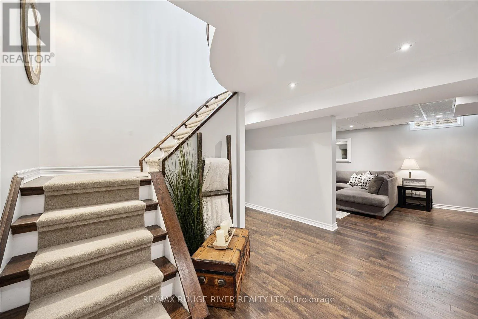 63 CANADIAN OAKS DRIVE