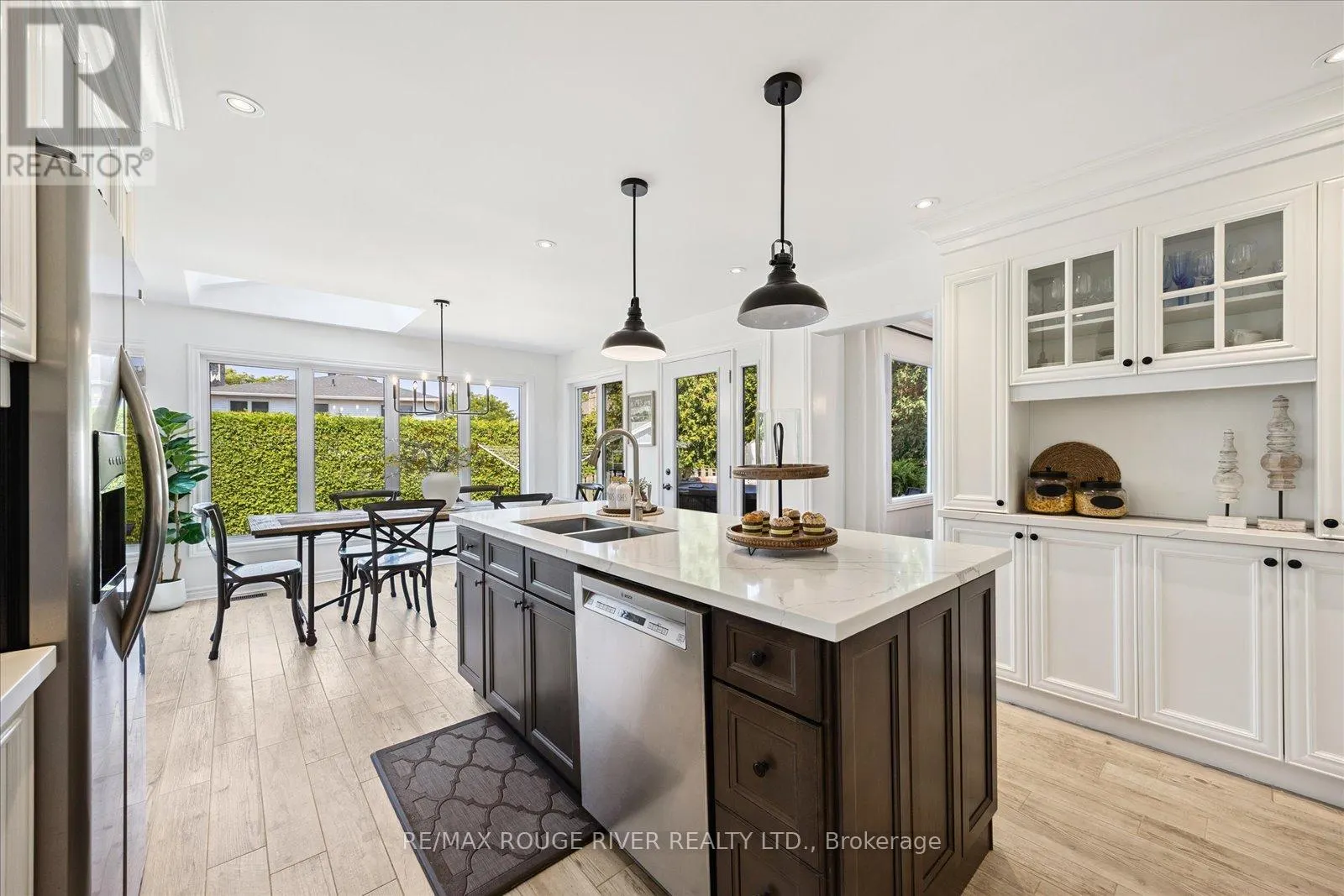 63 CANADIAN OAKS DRIVE