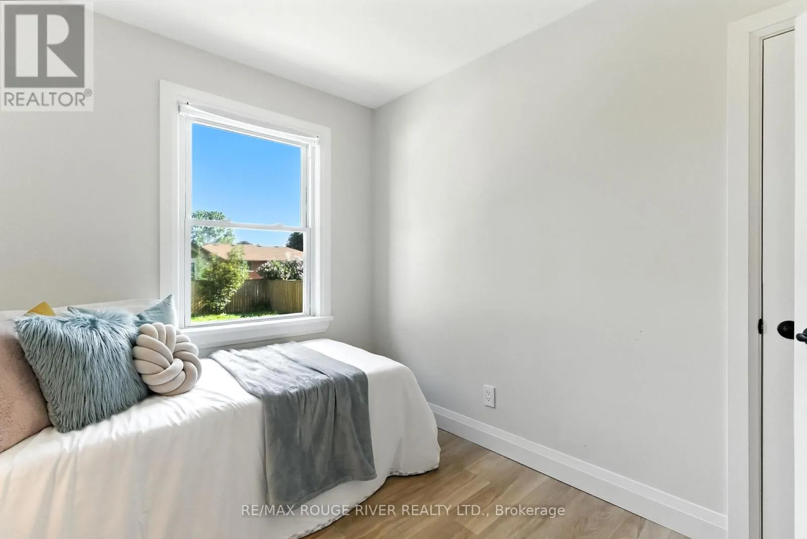 39 SOUTHWAY DRIVE