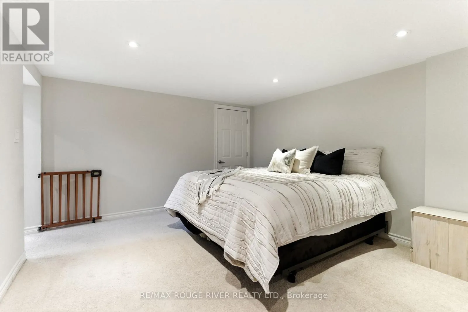 39 SOUTHWAY DRIVE